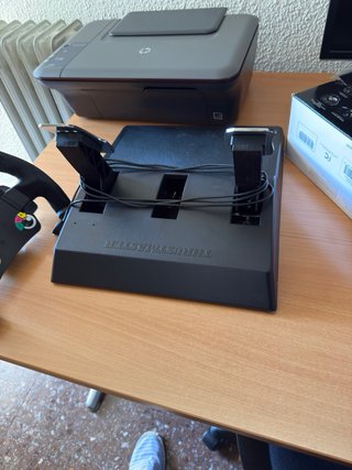 Volante Thrustmaster TS-XW Racer