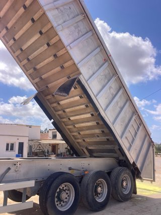 Semi remolque de aluminio TISVOL