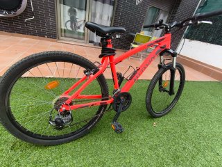 Bicicleta BTWIN Roja