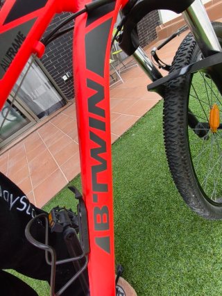 Bicicleta BTWIN Roja