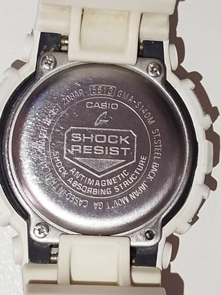 Reloj Casio G-Shock GMA-S140M-4AER Blanco