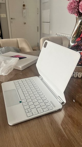 Tastiere compatibili con iPad in bianco