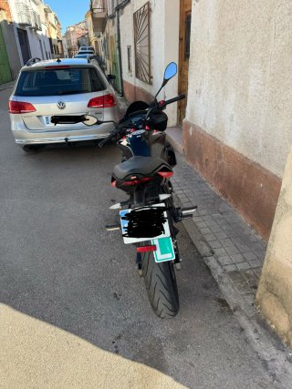 Aprilia Tuono 125cc Naked Roja