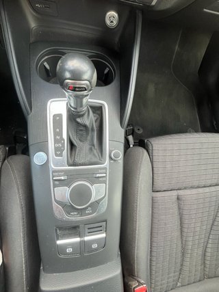 Audi A3 S line edition 2.0 TDI S tronic Sedan
