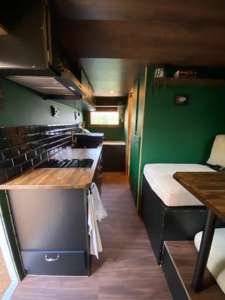Autocaravana restaurada - 1979