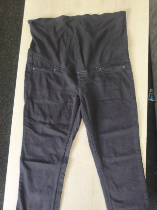 Pantalón premamá H&M negro Talla 36-38
