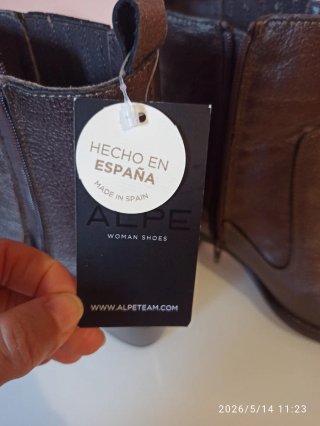 Botín Alpe modelo Nevada, oro viejo.