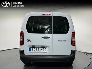 Toyota Proace City 100 L2 Combi.