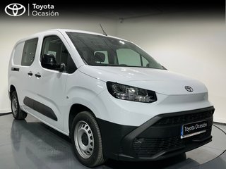 Toyota Proace City 100 L2 Combi.