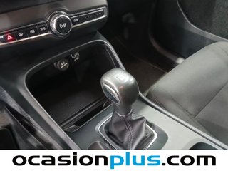 Volvo XC40 T2 Momentum Core 95 kW (129 CV)