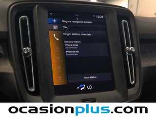 Volvo XC40 T2 Momentum Core 95 kW (129 CV)