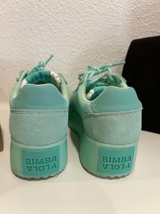 Zapatillas Bimba y Lola plataforma verde