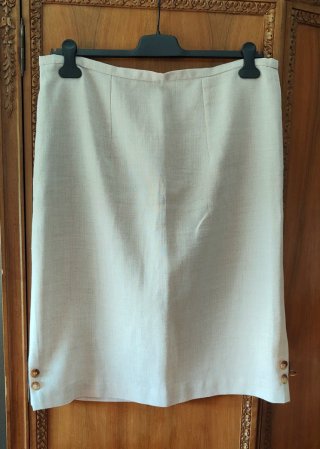 Traje chaqueta y falda beige/dorado