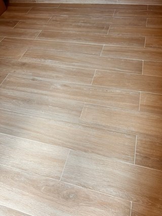 Suelo porcelánico imitación madera 5m2