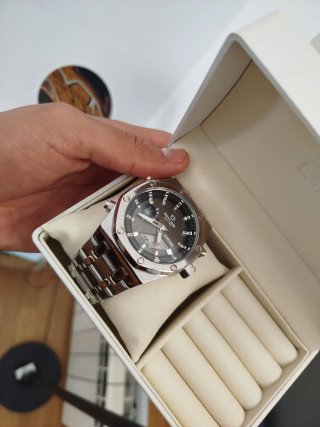 Reloj SKYLINE Acero Gris y Plateado