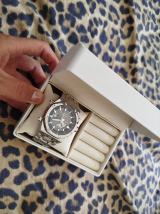 Reloj SKYLINE Acero Gris y Plateado