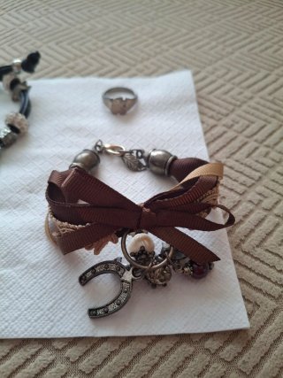 Lote Bisutería Pulseras y Anillo