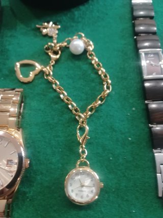 Lotto 16 orologi in parte nuovi unisex