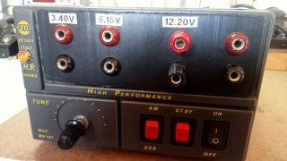 Fuente de laboratorio con carcasa ZETAGI HP BV131