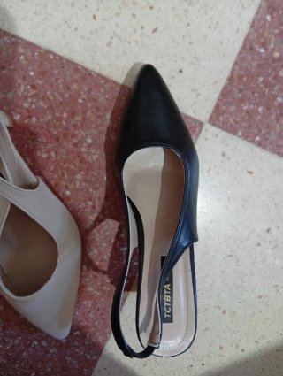 Tacones beige slingback