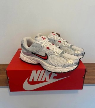 Scarpe Nike Argento e Rosse