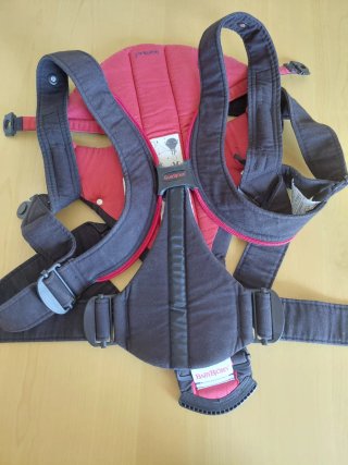 Mochila Portabebés Babybjörn + 1 babero nuevo