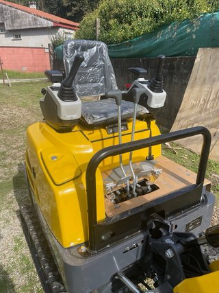 Miniexcavadora CW-16PRO
