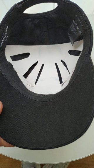 Gorra Balenciaga Negra y Blanca
