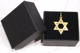 COLGANTE ESTRELLA DE DAVID, ORO 18K/2.4g