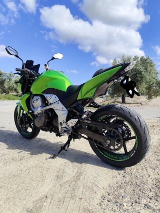 Kawasaki Z750 14.000 km