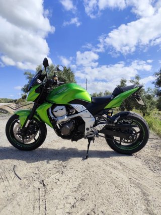Kawasaki Z750 14.000 km