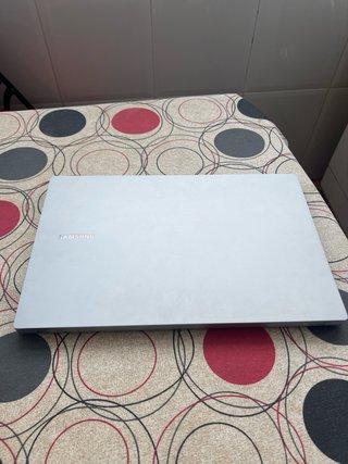 Portátil Samsung Galaxy Book4