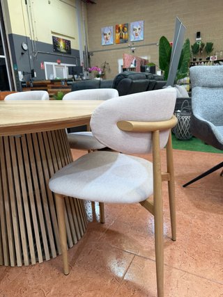 Mesa comedor extensible y 6 sillas