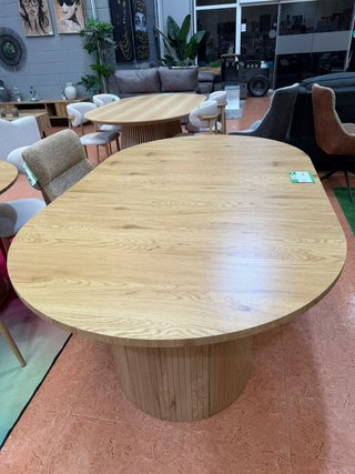 Mesa extensible de madera