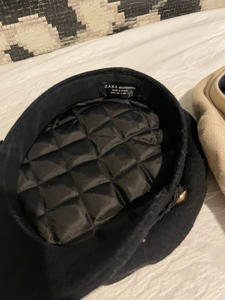 Lote 2 Gorras Zara