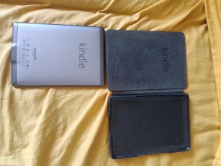 Amazon Kindle Gris y Negro