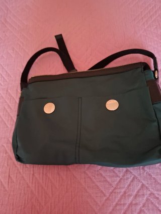 Bolso Negro y Turquesa
