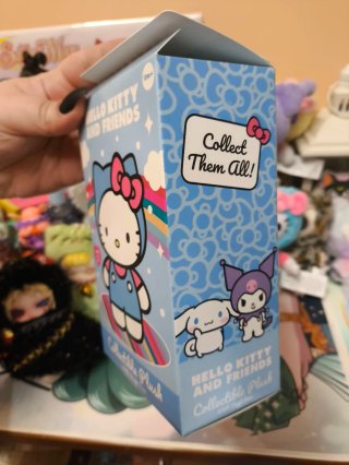 Peluche Hello Kitty and Friends