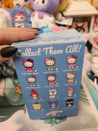 Peluche Hello Kitty and Friends