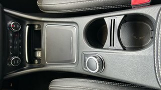 Mercedes GLA 1.6 GLA 180 122 5P