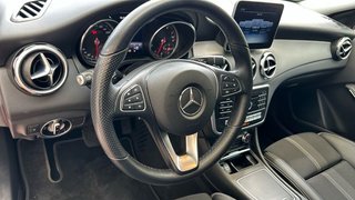 Mercedes GLA 1.6 GLA 180 122 5P