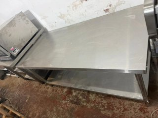 Mesa de acero inoxidable