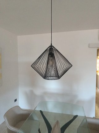 Lámpara de comedor negra de hierro