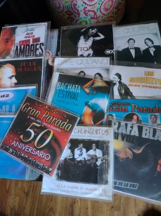 Radio CD Portátil con 18cds