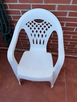Mesa Jardín Plegable Metal y Sillas Blancas