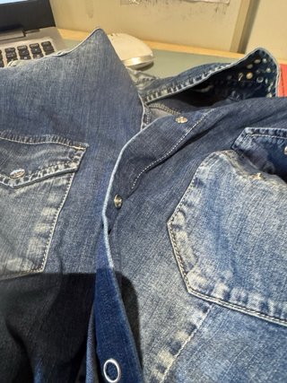 Camicia jeans Imperial con borchie