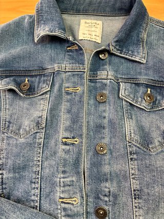 Cazadora Vaquera Bershka Talla L