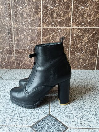 Botas Tommy Jeans Talla 36 Negras