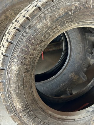 Neumáticos Continental 305/60R22,5