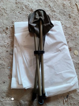 Silla plegable beige y verde